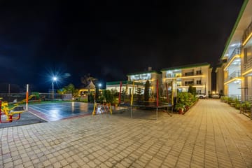 Kingdom Heartz | Elegant Pet-friendly 2-BHK Apartment With Balcony, Common Pool, Common Garden & Restaurant  - Image 2