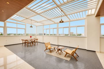 SLV Ventures Penthouse | Pet-friendly 4-BHK Apartment With Glass House & Panoramic City Views - Image 4