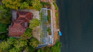Vintage Retreat | 5-BHK Riverfront Heritage Villa With Speed Boat, Ayurvedic Spa & Cultural-Themed Rooms Near Malayattoor - Image 4