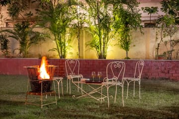 Abhimanyu Mansion Sapphire | 4-BHK Heritage Haveli With Outdoor Dining Area & Garden in City Centre - Image 3