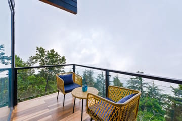 Bliss by The Kiana W/ Indoor Jacuzzi - Image 5