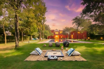 Zeenat @ Morbaugh Palace - Image 4