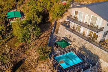 Sunset Springs w/ Heated Swimming Pool - Image 3