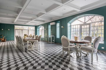 4 Rooms @The Mansion - Image 5