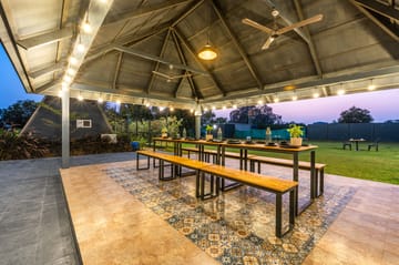 Inara Retreat | Pet-Friendly 1- Cottage with a Mezzanine Loft, Shared Pool, and Garden - Image 4
