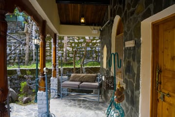 Zephyr Kumaon Cottage | Hillside Retreat With Common Pool, Gym & Restaurant - Image 4