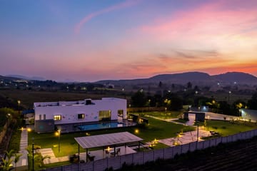 Le Bon Horizon - Near Sula Vineyards - Image 3