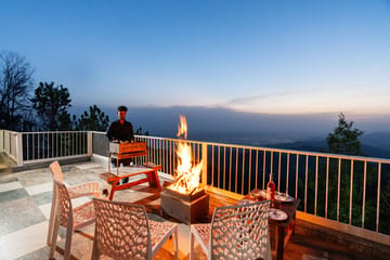 Firelight @ The Rustic Retreat - Image 3