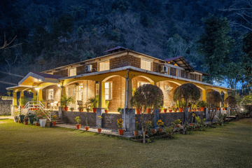 Country Ville | 3-BHK Pet-Friendly Villa With Lush Garden, & Kids’ Room - Image 2