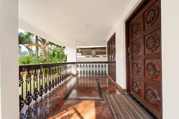 Riviera Residence Suite | Stunning Room With Shared Verandah, Sit-Out Area & Garden - Image 4