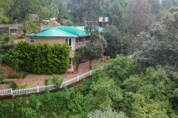 Jolly @ Mistletoe House - Image 4
