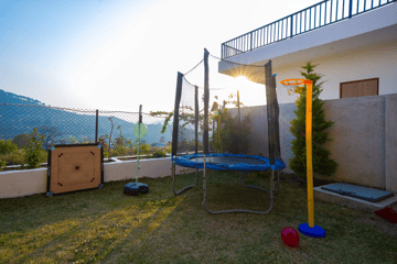 Clouds Nest | 4-BHK Pet-friendly Retreat With Terrace & Hill Views by Naukuchiatal - Image 5