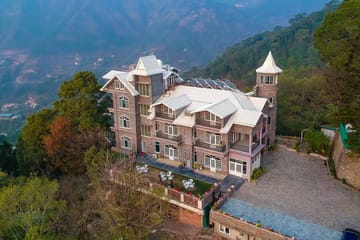 4 Rooms @The Mansion - Image 2