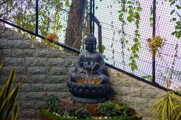 Walnut Stays | Pet-Friendly 3-BHK Hilltop Getaway with Common Garden & Gazebo - Image 5