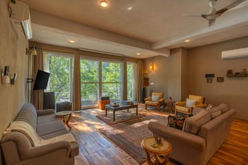Shamrock Riverfront - Image 4