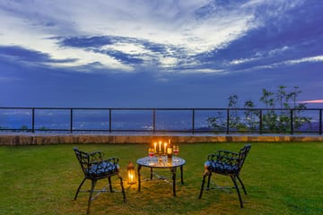 Horizon W/ Outdoor Pool - Image 3