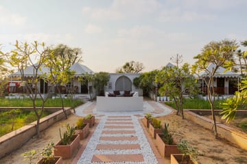 Raj Reverie: Maharaja Tent Suites - Image 2
