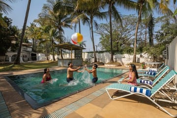 Casa Blanca - Image 2