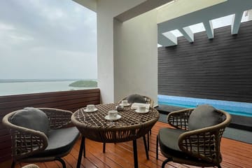 Tarika's Seascapes - Image 3