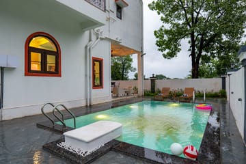 Sreelakam Villa | 4-BHK Hillside Hideaway With Pvt Pool, Terrace Lounge, Sit-Out Areas & 360 Hill Views Near Sahyadri The Waterfall - Image 3