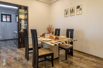 Canton Villa - Image 4