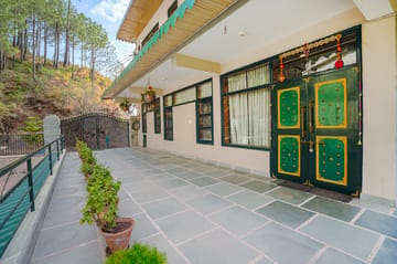 Dilli Villa Blush | Hillside Suite With Private Balcony, Common Pool & Scenic Views - Image 2