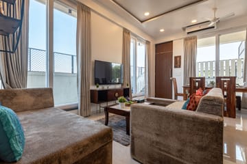 White House | 4-BHK Villa With panoramic Hill Views, Glass Room, Outdoor Pool & Dam nearby - Image 3