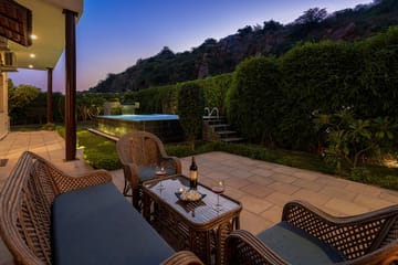 Bliss In The Woods w/ Outdoor Pool - Gurgaon - Image 3
