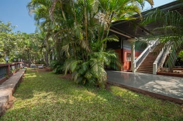 Hill Crest - Image 2