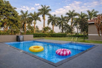 Canton Villa - Image 2