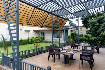 Puvalgarh Farms Thistle | Cottage-style Suite with Shared, Pool, Dining, Garden & Outdoor Sit-out | Near Sitabani Gate - Image 4