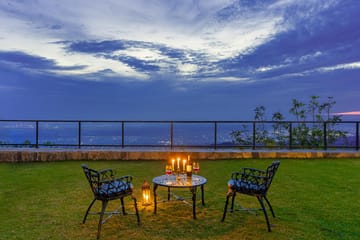 Horizon W/ Outdoor Pool - Image 4
