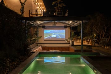 The Edge Luxe W/Private Pool & Comp Breakfast - Image 2