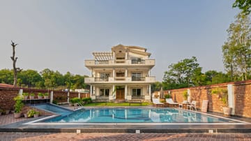 Varenya Villa - Image 2