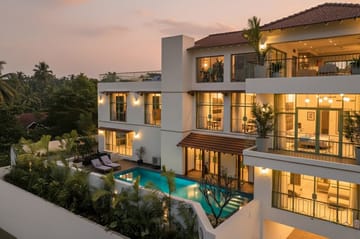 Moonstone Villa w/ Pool & Rooftop Jacuzzi - Image 2