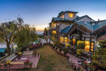 Villa Mountain Crest w/ Outdoor Pool - Image 3