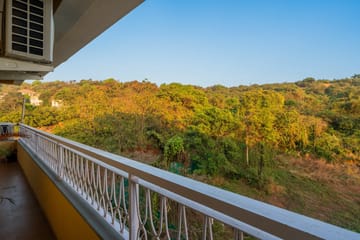 Veera Marina | 3-BHK Penthouse With Terrace, Common Pools & Lift, Near Candolim Beach - Image 5