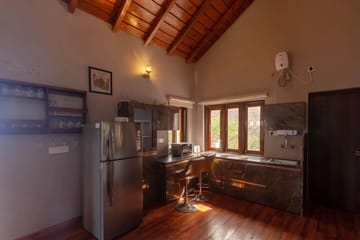 Amara Dawn | 4-BHK | Near Nainital Lake | Hill Views | Pet friendly - Image 5