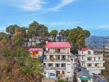 Cloudcatcher | 4-BHK Pet-Friendly Villa With Outdoor Seating & Valley View - Image 2
