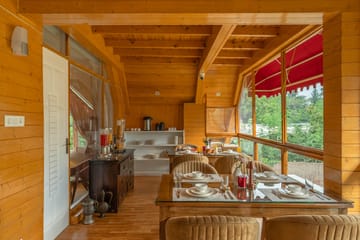 Emaarat Chalet - Image 5