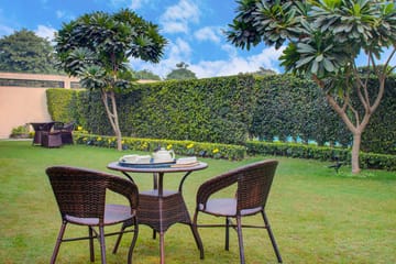 Ekant Villa w/ Outdoor Pool - Image 5