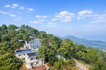 Stars and WindSongs | 1 Hilltop Suite with Shared Pool, Bonfire, Game Zone, Alfresco Dining & Relaxing Garden Spaces - Image 2