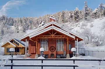 Suroor w/ Central Heating - Tangmarg - Image 2