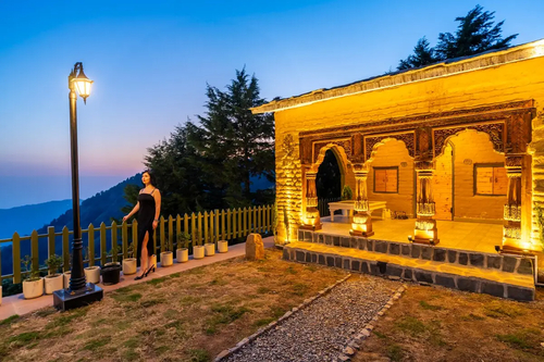 The English Country House | Elizabeth Lodge