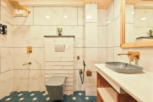 Luxurious Pahadi Retreat