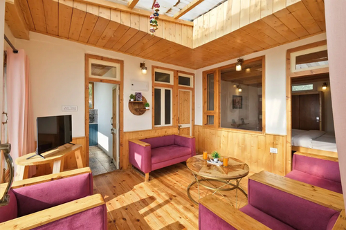 Theog 2BHK Loft with Patio