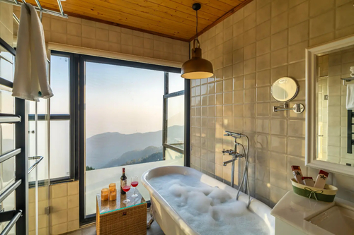 The English Country House | Elizabeth Lodge