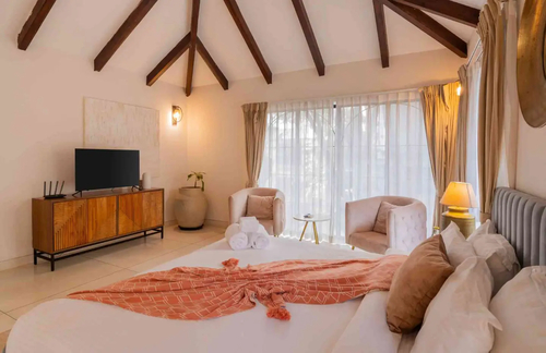 Bogenvilla | Luxe 3-BHK Villa Near Popular Beaches With Private Pool