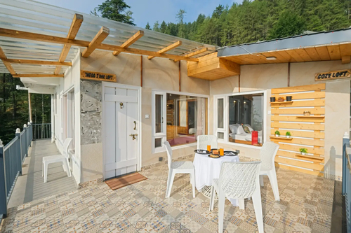 Theog 2BHK Loft with Patio