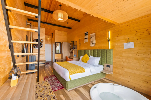 Heaven by The Kiana W/ Indoor Jacuzzi